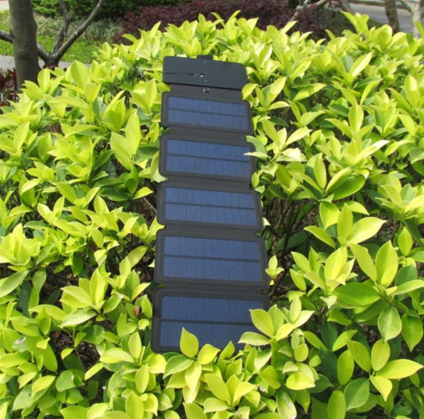 Portable 8W Foldable Solar Panel Charger for Outdoor & Emergency Use